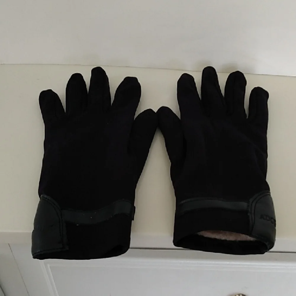 Womens Black Lined Stretch Gloves